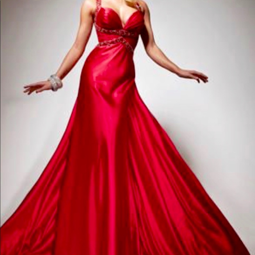 Designer gown TONY BOWLS